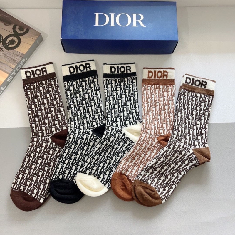 DIOR